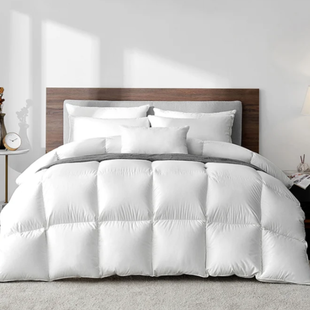 Highland Feather Iceland Canadian Hutterite White Goose Down Duvet – 725 Fill Power
